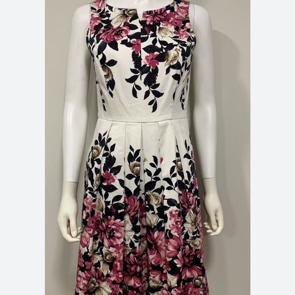 WHBM beautiful Floral Dress size 4 - Picture 1 of 5